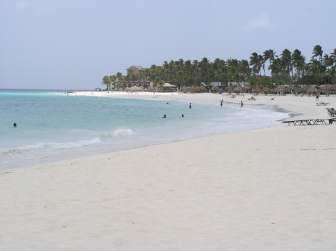 Eagle Beach looking North